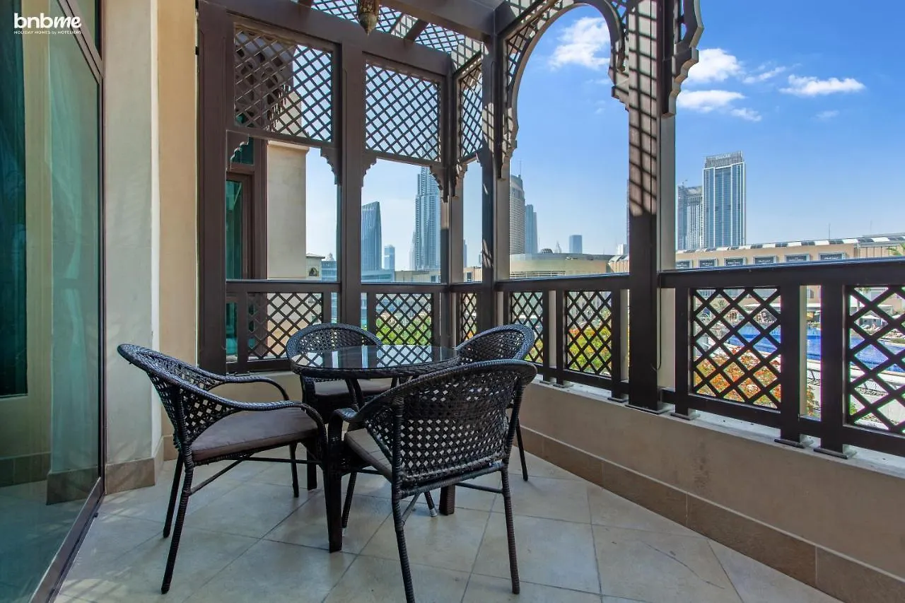 Bnbmehomes - Traditional Meets Modern In Downtown - 5041 Dubai United Arab Emirates