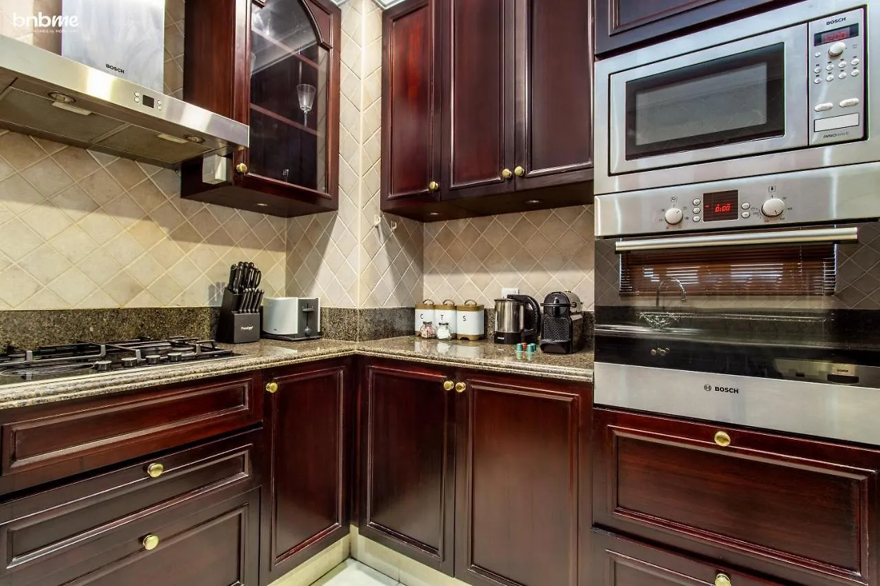 Apartment Bnbmehomes - Traditional Meets Modern In Downtown - 5041 Dubai